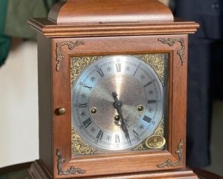 Hamilton Mantle 8DAY Chime Clock w/Hermle 340-020 Movement West Germany	15x12x7.5in	HxWxD
