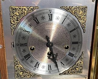 Hamilton Mantle 8DAY Chime Clock w/Hermle 340-020 Movement West Germany	15x12x7.5in	HxWxD
