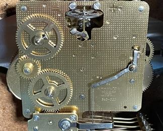 Hamilton Mantle 8DAY Chime Clock w/Hermle 340-020 Movement West Germany	15x12x7.5in	HxWxD
