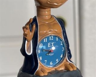 1982 E.T. Official Animated Alarm Clock Nelsonic ET Original box	Original Box: 11x7x7in	
