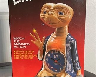 1982 E.T. Official Animated Alarm Clock Nelsonic ET Original box	Original Box: 11x7x7in	
