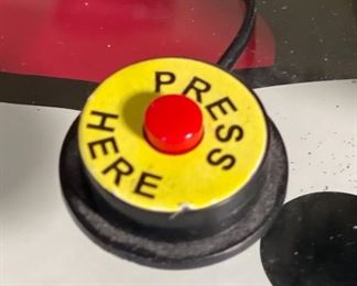 2004 Kiss Gene Simmons Animated Doll Figures	14x6x5in	HxWxD
