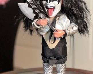 2004 Kiss Gene Simmons Animated Doll Figures	14x6x5in	HxWxD
