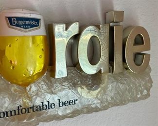 Burgermeister Burgie Beer Sign 3D Plastic Advertising The Comfortable Beer	8 x 14.5 x 2in	HxWxD
