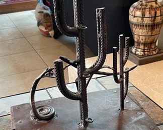 Rustic Rebar Metal Sculpture Art	18 x 14.5 x 10.5in	HxWxD
