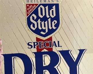 Heileman’s Old Style Special Dry Beer mirror	17.5x13.5in	HxWxD
