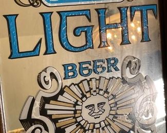 Schlitz Light Beer Mirror Special Lager	14.5x11.75in	HxWxD
