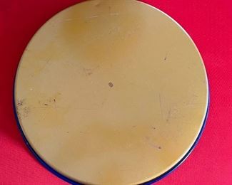 VINTAGE 1957 Harry Bert Piels Light Beer Metal Tray Rare For Instant Refreshment	13in Diameter	
