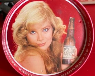 Superior beer tray Pinup girl	13in Diameter	
