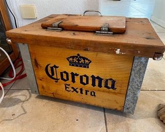 Corona extra wooden ice chest	14x21x15in	HxWxD
