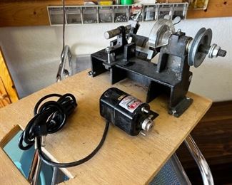 Foley Belsaw Saw Sharpener	Board measurements for sharpener sit on 18 x 15	
