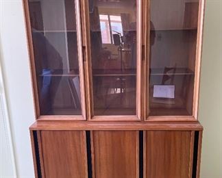 Vintage MCM Walnut China Cabinet Mid Century Modern	66x46x15in	HxWxD
