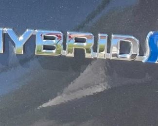 2018 Toyota RAV4 Hybrid HV Limited  (Only 6,000) Miles!)