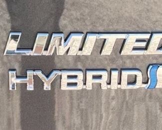 2018 Toyota RAV4 Hybrid HV Limited  (Only 6,000) Miles!)