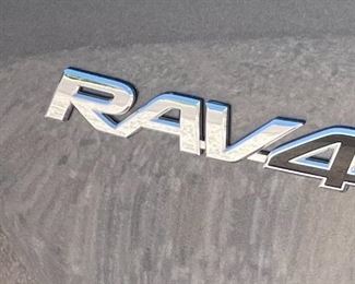 2018 Toyota RAV4 Hybrid HV Limited  (Only 6,000) Miles!)