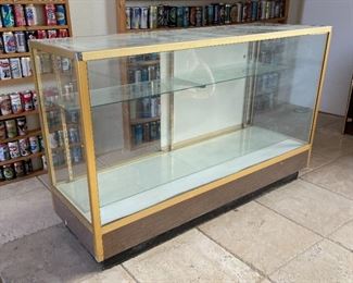 Huge Store Display Cabinet	38 x 60.25 x 20in	
