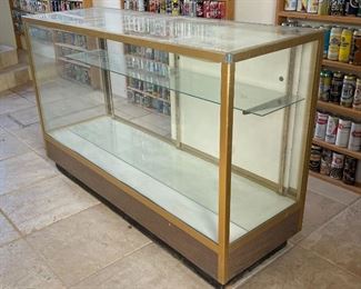Huge Store Display Cabinet	38 x 60.25 x 20in	
