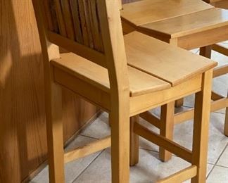 3pc Southwest Counter Height Chairs	42 x 18 x 19.5in <BR>Seat: 24 inches	

