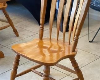 Tile Top Maple Dining table with 6 Chairs	Table 30x39x69in	
