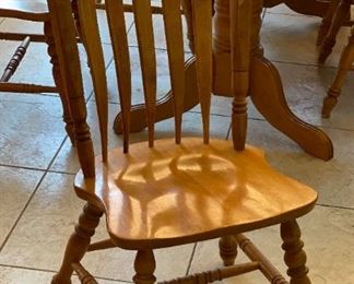 Tile Top Maple Dining table with 6 Chairs	Table 30x39x69in	
