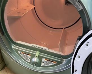 Whirlpool Duet Steam front load Dryer	38x27x 28.5in	HxWxD
