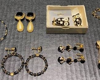 Black and Gold Tone Jewelry