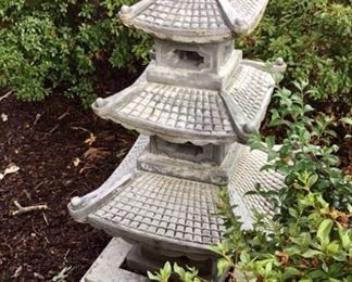 Monumental garden pagoda