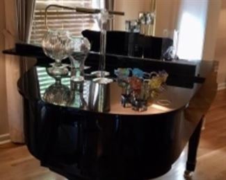 Yamaha Grand Piano, Model G3R in Polished Ebony