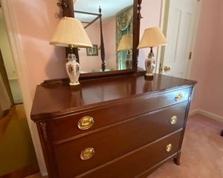 Huntley 3 Drawer Chest w/ Mirror