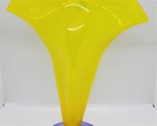82x - Gorgeous Blenko yellow & blue fan vase with sticker 12 x 9
