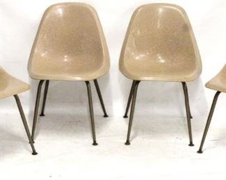 167 - Set of 4 vintage Brody fiberglass shell chairs 31 1/2 x 21 x 23
