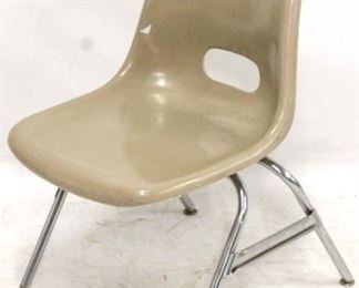 223 - Vintage shell chair 27 1/4 x 15 x 19
