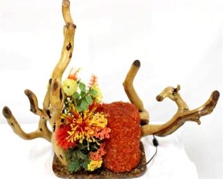 267 - Vintage tabletop sculpture lamp, acrylic & wood 21 1/2 x 24 x 9
