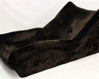 644 - Vintage black / brown velvel chaise lounge 31 x 40 x 68
