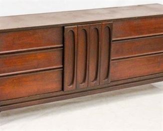 757 - Mid-century walnut triple dresser credenza fitted drawers behind middle door 31 1/2 x 76 1/2 x 19 general wear to finish

