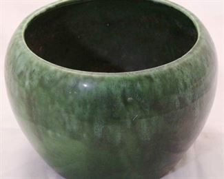 1002 - California pottery green planter 7 diameter
