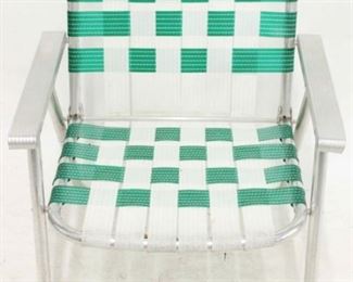 1034c - Vintage aluminum folding lawn chair
