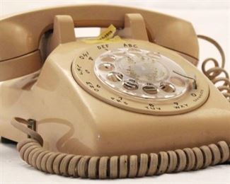 1047 - Vintage rotary dial telephone
