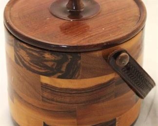 1117 - Costa Rica vintage ice bucket 6 tall x 6.5 diameter
