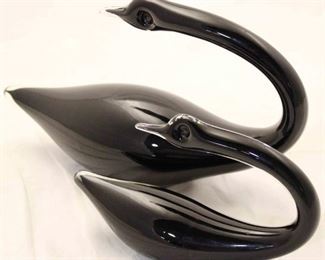 1139 - Pair black clear cased glass swans 8.5 tall x 12.5 long
