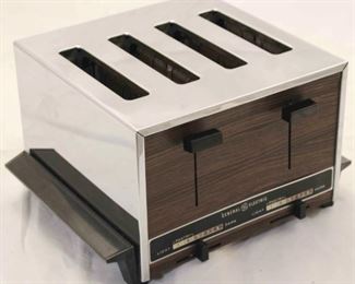 1146 - MId-century General Electric double toaster clean & it works 6.5 tall x 9 long x 9 wide

