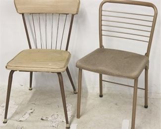 2734c - 2 Vintage mid century chairs
