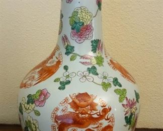 Antique Qing Dynasty Chinese Vase