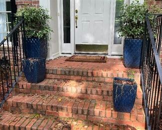 More pots and planters