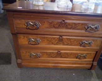 Drawer Dresser with Quarter Sawn Inlay