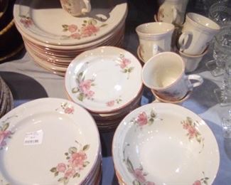 Floral Dinner Set