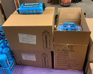 NEW POWERADE DRINK BOTTLES AND CADDIES