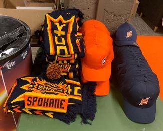 SHOCK WINTER SCARVES HAT AND NEW FLEXFIT CAPS