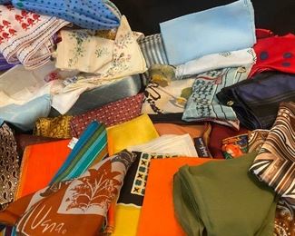 B038 Beautiful Silk Scarves Handkerchiefs