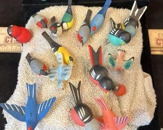 B205 Hand Painted Wooden Birds